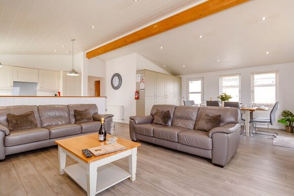 Darcy&rsquo;s VIP - Scarborough Lodge Retreat, Scarborough
