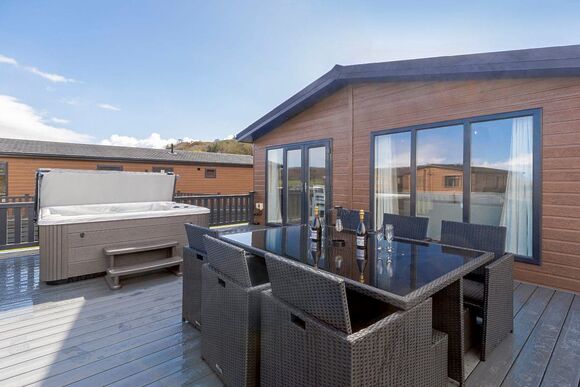 Heathcliff VIP - Scarborough Lodge Retreat, Scarborough