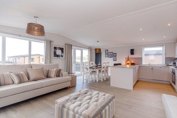 Heathcliff VIP - Scarborough Lodge Retreat, Scarborough