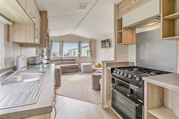 Bronze 2 Bedroom Caravan, Sleeps 6. With parking and decking, Bronze 2 Bedroom Caravan, slps 6, parking and deck P - Sea Acres, Kennack Sands, The Lizard