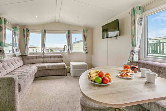 Bronze Caravan with parking, decking & sea view, Bronze Caravan with parking, decking & sea view P - Sea Acres, Kennack Sands, The Lizard
