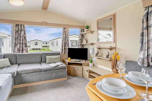 Bronze 3 Bedroom Caravan, slps 8, parking and deck P, Bronze 3 Bedroom Caravan, Sleeps 8. With parking and decking - Sea Acres, Kennack Sands, The Lizard