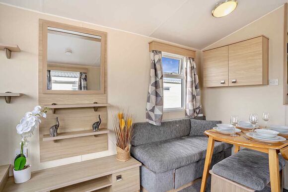 Bronze 3 Bedroom Caravan, Sleeps 8. With parking and decking, Bronze 3 Bedroom Caravan, slps 8, parking and deck P - Sea Acres, Kennack Sands, The Lizard