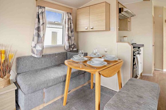 Bronze 3 Bedroom Caravan, Sleeps 8. With parking and decking, Bronze 3 Bedroom Caravan, slps 8, parking and deck P - Sea Acres, Kennack Sands, The Lizard