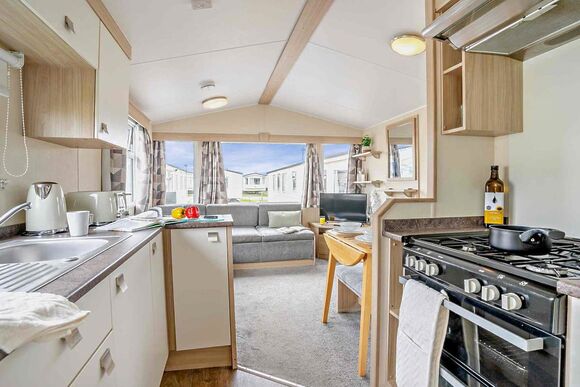 Bronze 3 Bedroom Caravan, Sleeps 8. With parking and decking, Bronze 3 Bedroom Caravan, slps 8, parking and deck P - Sea Acres, Kennack Sands, The Lizard