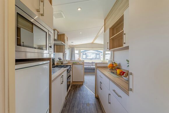 Bronze 1 Bedroom Caravan, Sleeps 3 P - Sea Acres, Kennack Sands, The Lizard