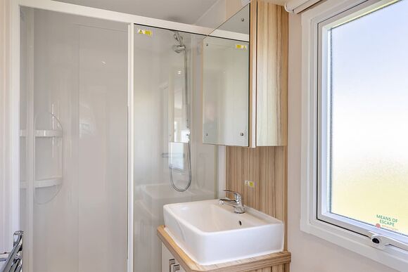 Bronze 1 Bedroom Caravan, Sleeps 3 P - Sea Acres, Kennack Sands, The Lizard