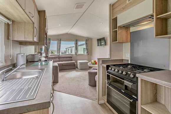 Bronze 2 Bedroom Caravan, Sleeps 6. With parking, Bronze 2 Bedroom Caravan, Sleeps 6 - Sea Acres, Kennack Sands, The Lizard