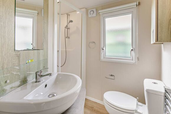 Bronze 2 Bedroom Caravan, Sleeps 6, Bronze 2 Bedroom Caravan, Sleeps 6. With parking - Sea Acres, Kennack Sands, The Lizard