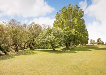 Seadown Park, Charmouth