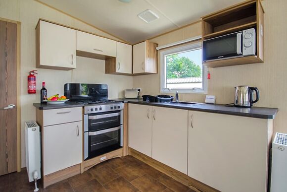 Silver  3 Caravan (Pet Friendly) - Seawick Holiday Park, St Osyth, Clacton-on-Sea
