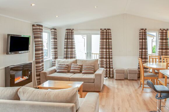 Platinum 8 Lodge - Searles Leisure Resort, Hunstanton