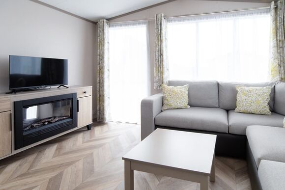 Deluxe Stonewood 5 - Searles Leisure Resort, Hunstanton