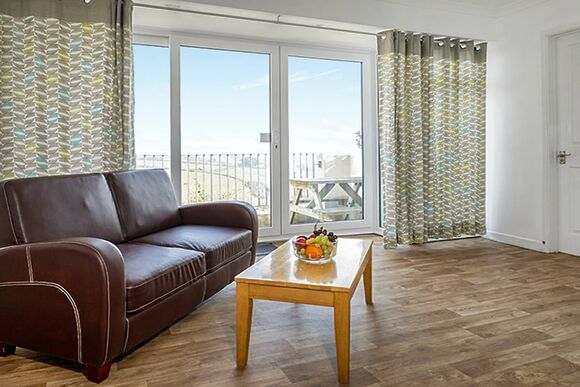 LP24134: Bronze 1 Chalet - Polperro Holiday Park, Polperro, Nr Looe