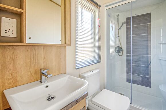 Platinum 3 Caravan with Decking - Polperro Holiday Park, Polperro, Nr Looe