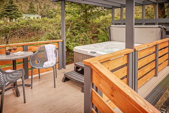 Premier Forest Pod (Pet) - Stratheck Holiday Park, Dunoon