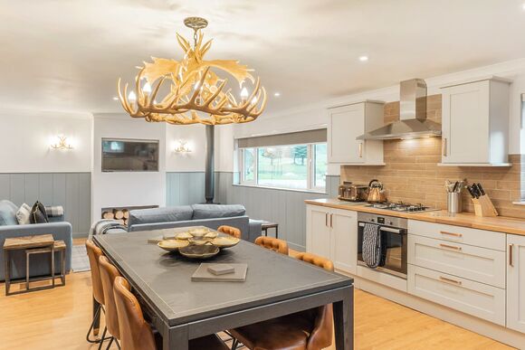 2 bed Hot Tub Cottage (Pet) - Stratheck Holiday Park, Dunoon