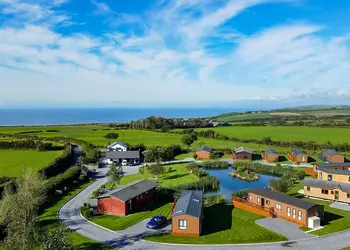 Seven Springs, Llanon