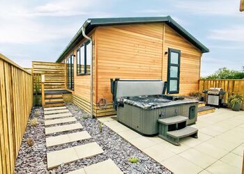 Cambrian Retreat - Seven Springs, Llanon