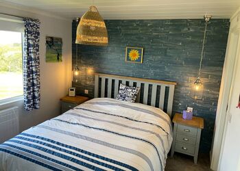 Manasota Lodge - Seven Springs, Llanon