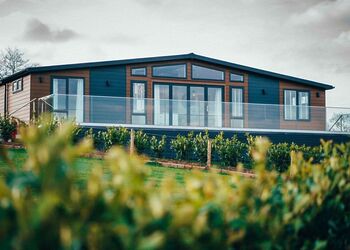 Glan Nant - Seven Springs, Llanon