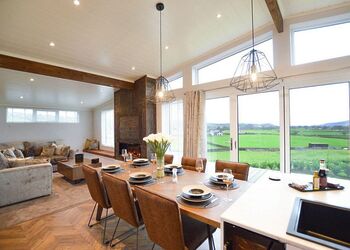 Glan Nant - Seven Springs, Llanon