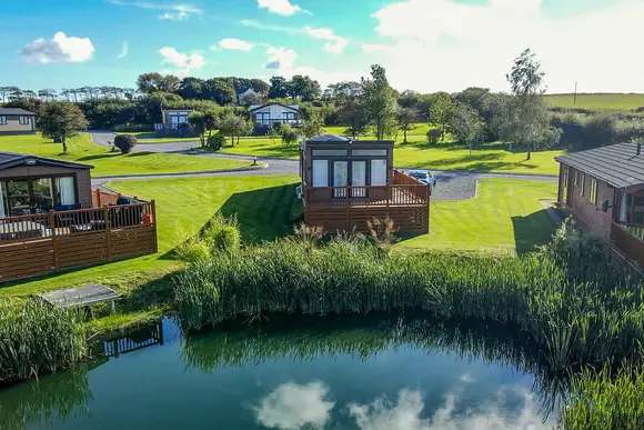 Seven Springs, Llanon