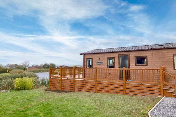 Shalom Lodge - Seven Springs, Llanon