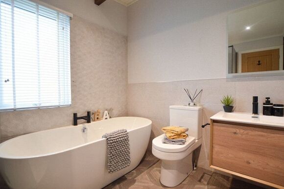 Glan Nant - Seven Springs, Llanon