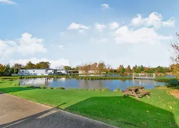 Sycamore Farm Park photo 3