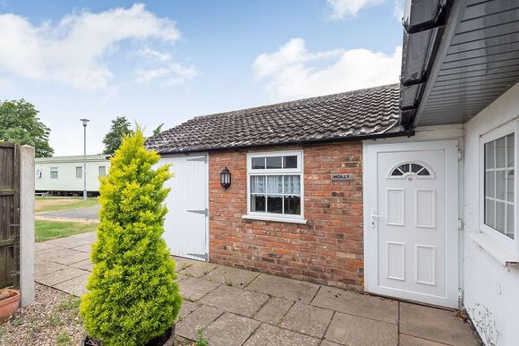 Holly Cottage - Sycamore Farm Park, Burgh Le Marsh