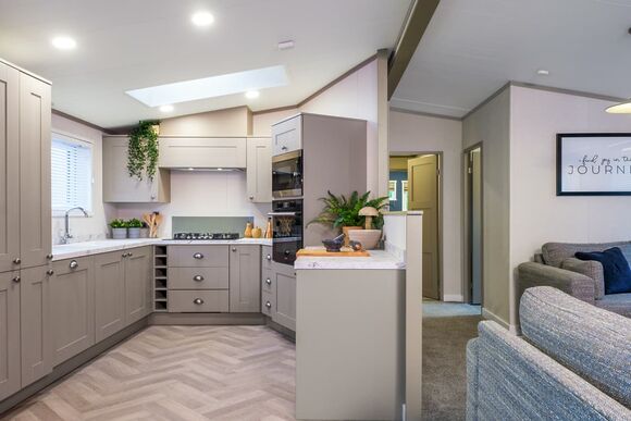 Exclusive Lodge 2 Bed - Sun Haven Holiday Park, Mawgan Porth, Nr Newquay