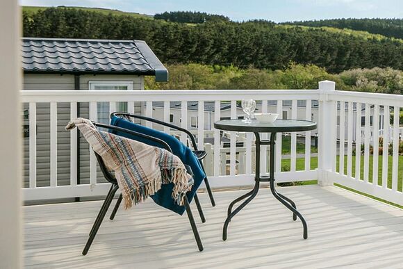 Luxury 2 Bed (Pet) - Sun Haven Holiday Park, Mawgan Porth, Nr Newquay