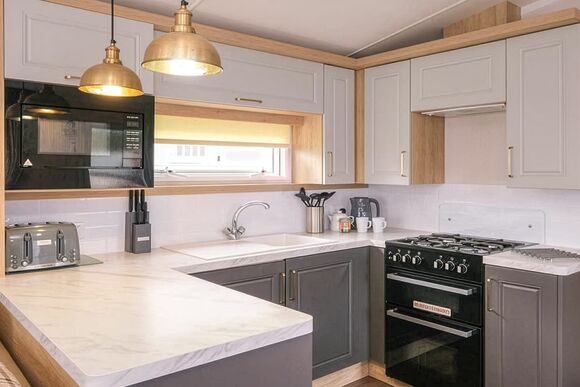 Luxury 2 Bed (Pet) - Sun Haven Holiday Park, Mawgan Porth, Nr Newquay