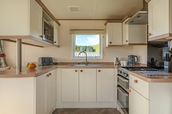 Luxury 3 Bed - Sun Haven Holiday Park, Mawgan Porth, Nr Newquay