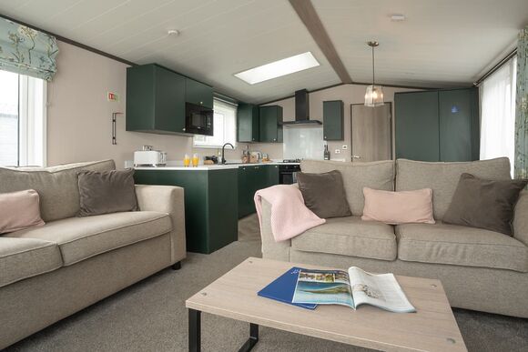 Premium 3 Bed - Sun Haven Holiday Park, Mawgan Porth, Nr Newquay