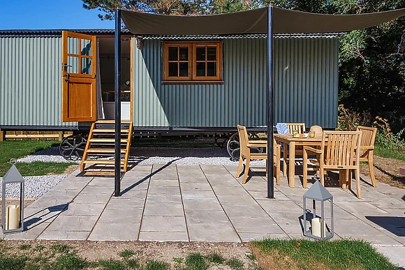 Coastal Hideaway Shepherds Hut (HT) - Sun Haven Holiday Park, Mawgan Porth, Nr Newquay