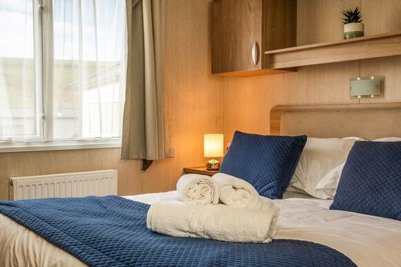 Standard 3 Bed (Pet) - Sun Haven Holiday Park, Mawgan Porth, Nr Newquay