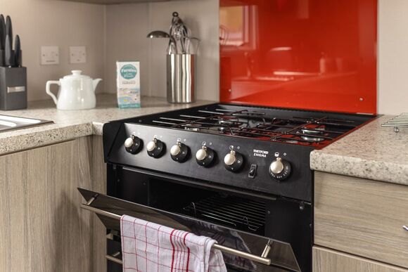 Standard 3 Bed (Pet) - Sun Haven Holiday Park, Mawgan Porth, Nr Newquay