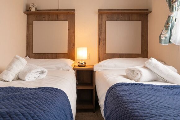 Standard 3 Bed (Pet) - Sun Haven Holiday Park, Mawgan Porth, Nr Newquay