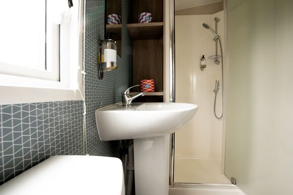 Standard 3 Bed (Pet) - Sun Haven Holiday Park, Mawgan Porth, Nr Newquay