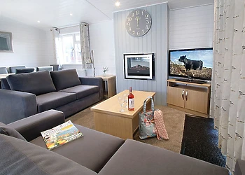 Superior Lodge Plus 3