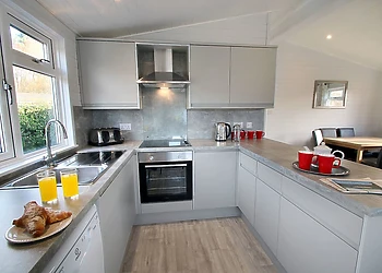 Superior Lodge Plus 3