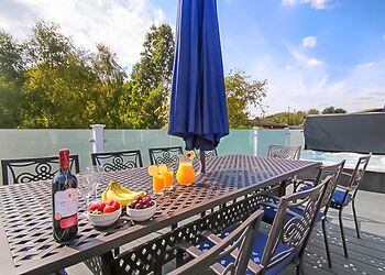 Signature 5 - Shorefield Country Park, Milford-on-Sea, Nr Lymington