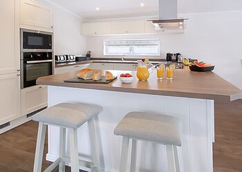 Signature 5 - Shorefield Country Park, Milford-on-Sea, Nr Lymington