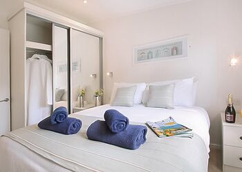 Signature 5 - Shorefield Country Park, Milford-on-Sea, Nr Lymington