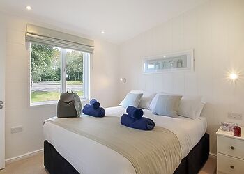 Signature 5 - Shorefield Country Park, Milford-on-Sea, Nr Lymington