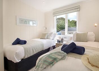 Signature 5 - Shorefield Country Park, Milford-on-Sea, Nr Lymington