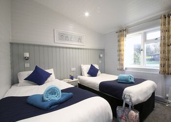 Superior Lodge Plus 2 (Pet) - Shorefield Country Park, Milford-on-Sea, Nr Lymington
