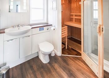 Signature Lodge 2 - Shorefield Country Park, Milford-on-Sea, Nr Lymington